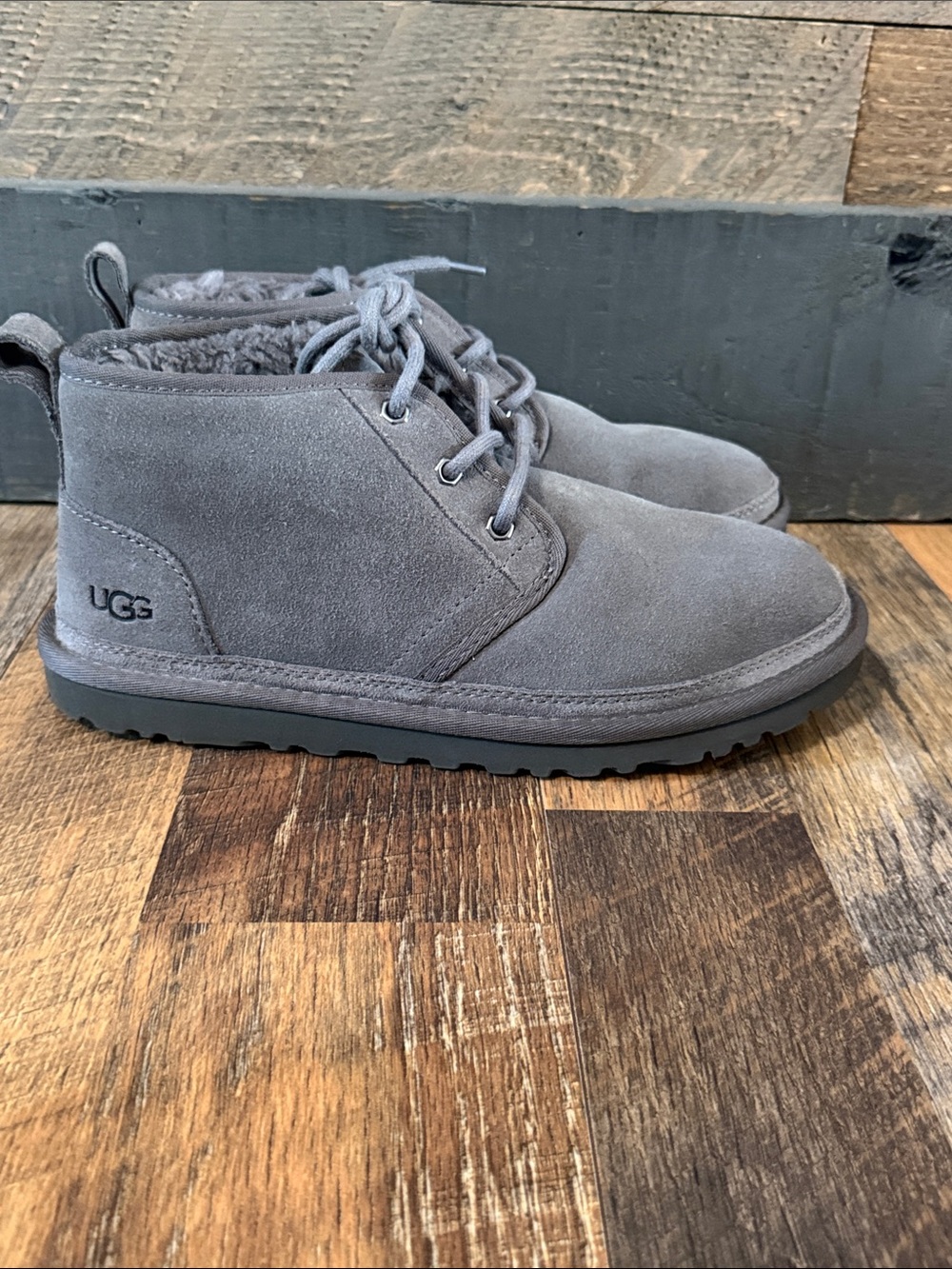 UGG Neumel Charcoal Suede Chukka Boots Men’s Size 8 – Style 3236 - Picture 5 of 11